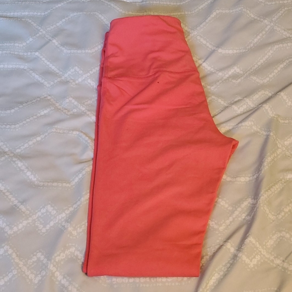 Lot of athletic tights/pants/capris - Picture 10 of 11